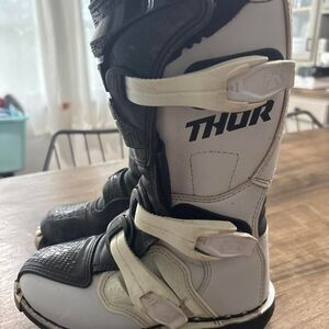 Thor Black and Grey Boots